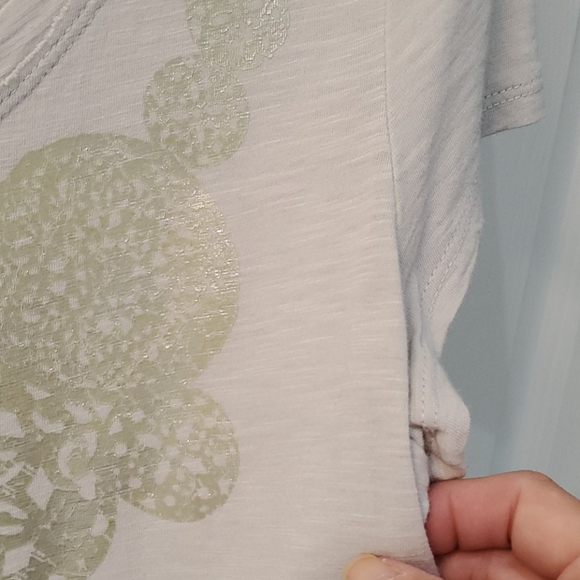 T-shirt - Picture 3 of 4